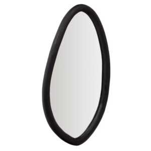 Černé dřevěné závěsné zrcadlo Kave Home Magrit 110 x 60 cm